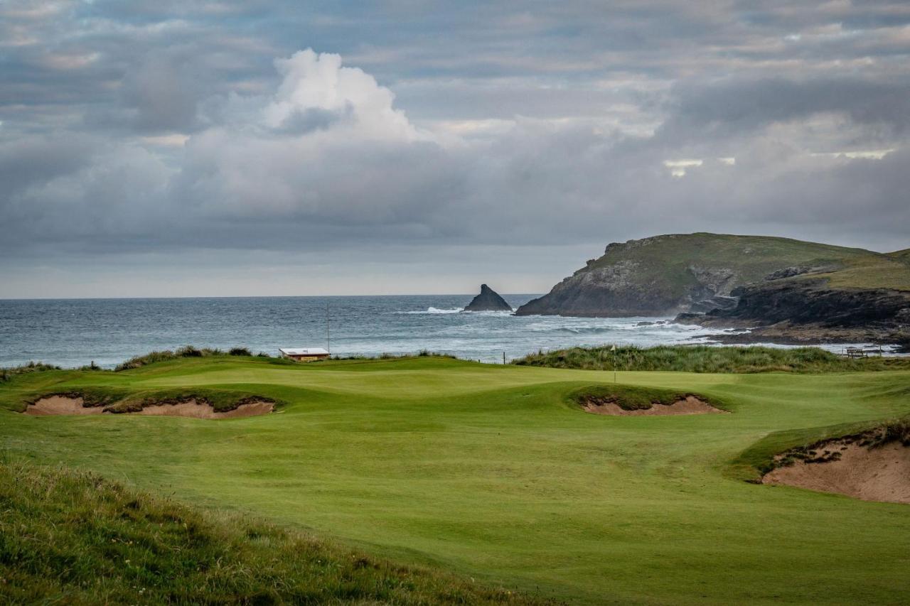 Trevose Golf And Country Club Hotel Padstow Bagian luar foto