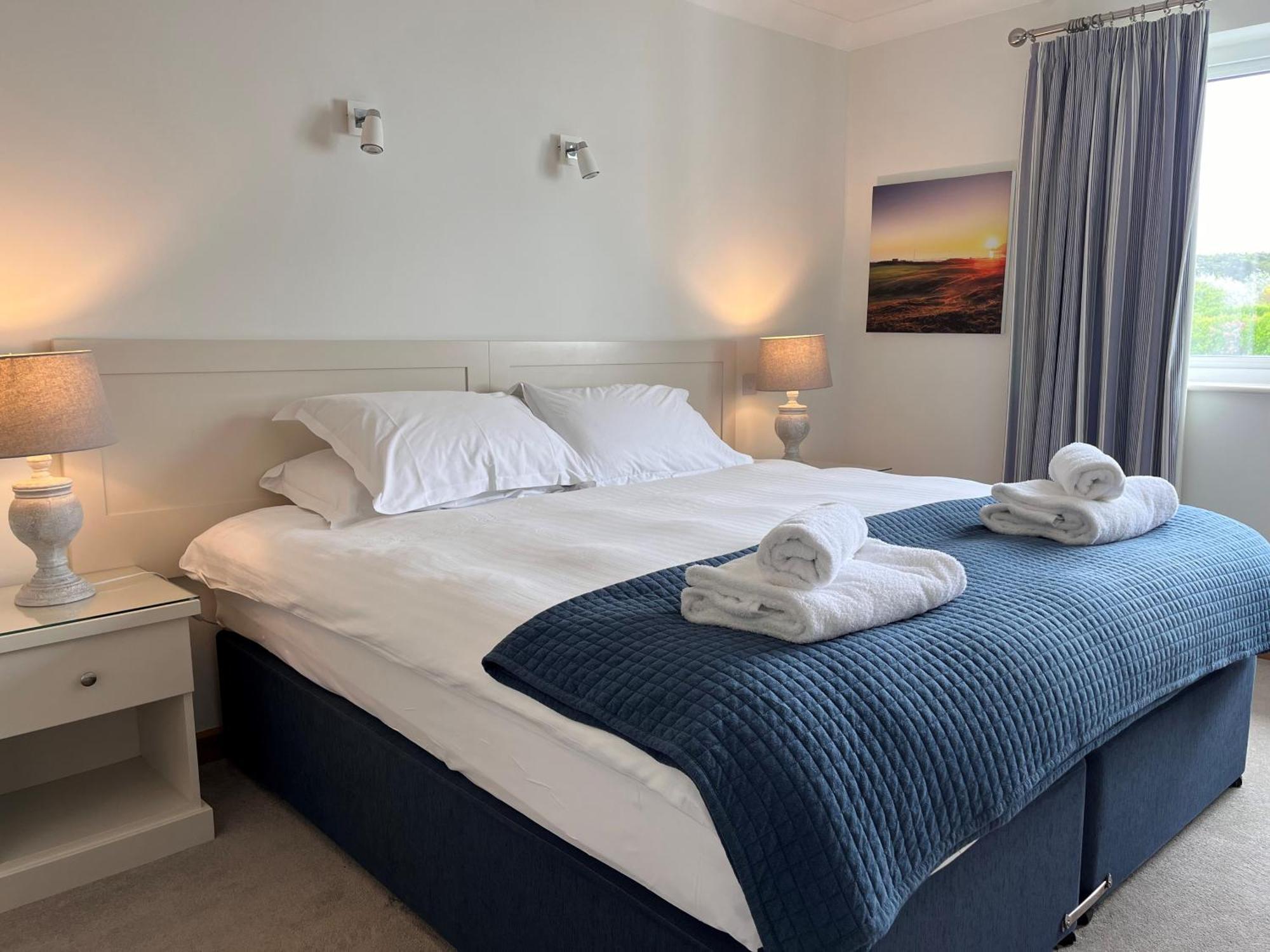 Trevose Golf And Country Club Hotel Padstow Bagian luar foto
